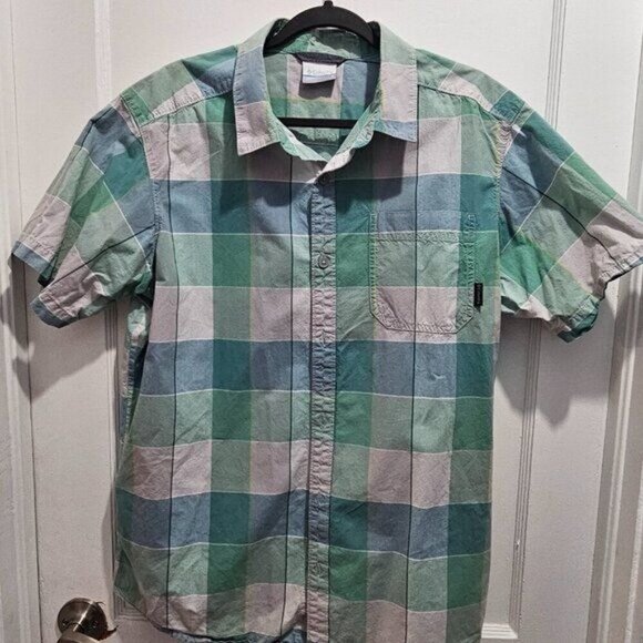 Columbia Short Sleeve Button Down Casual Shirt - Men's Size L - Picture 2 of 6